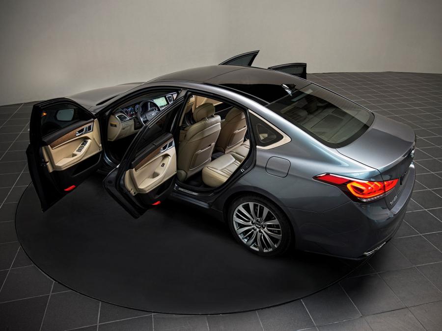  Hyundai Genesis 2014 года  (NA) (фото 32 из 105)